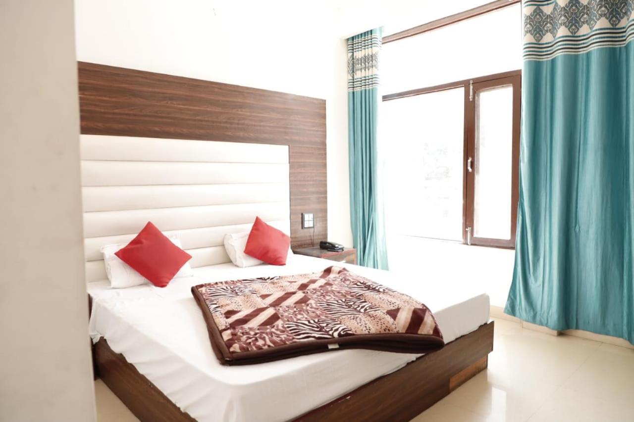 Rahul Hotel & Restaurant Mussoorie Esterno foto