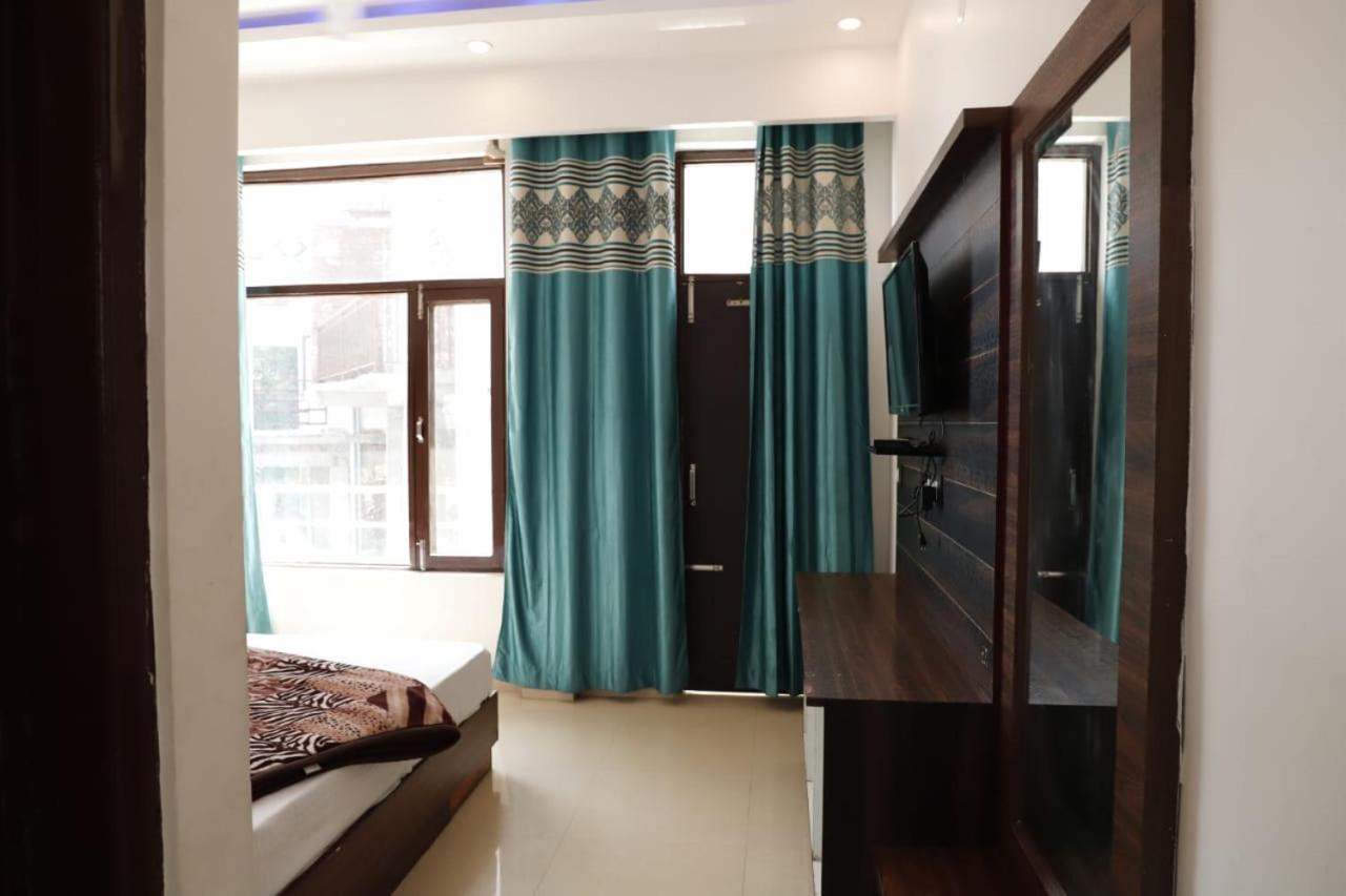 Rahul Hotel & Restaurant Mussoorie Esterno foto