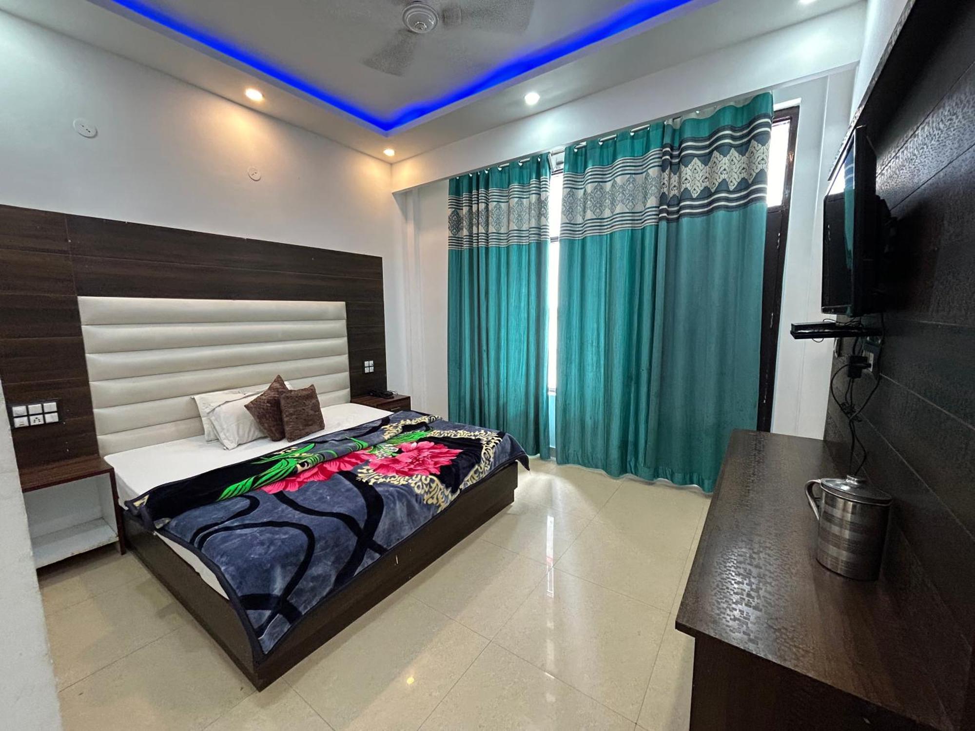 Rahul Hotel & Restaurant Mussoorie Esterno foto