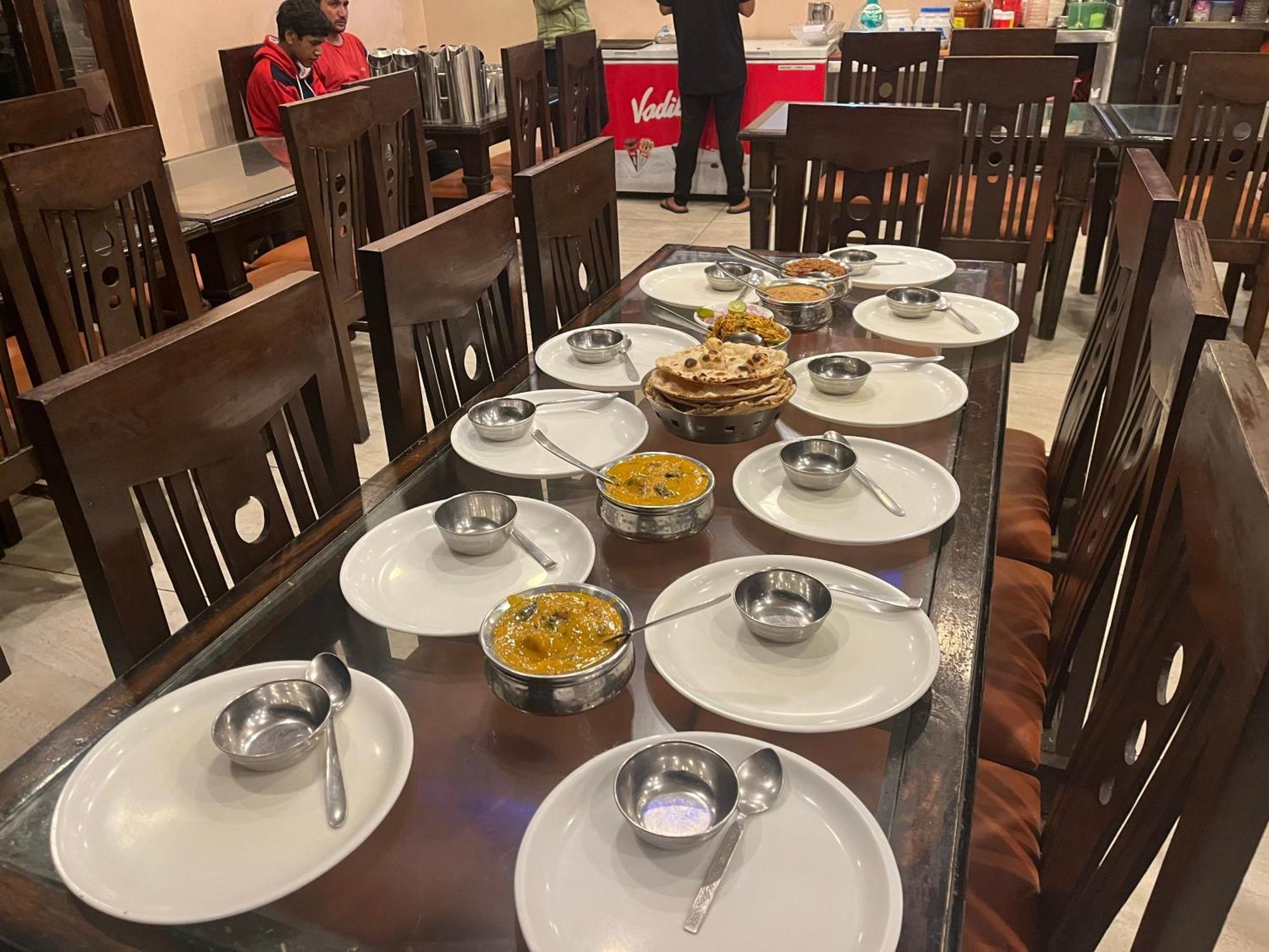 Rahul Hotel & Restaurant Mussoorie Esterno foto