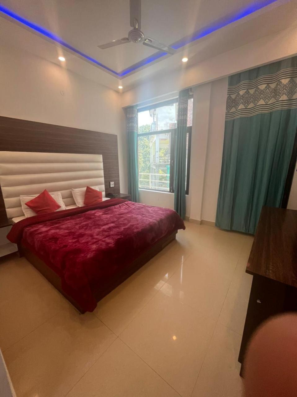 Rahul Hotel & Restaurant Mussoorie Esterno foto