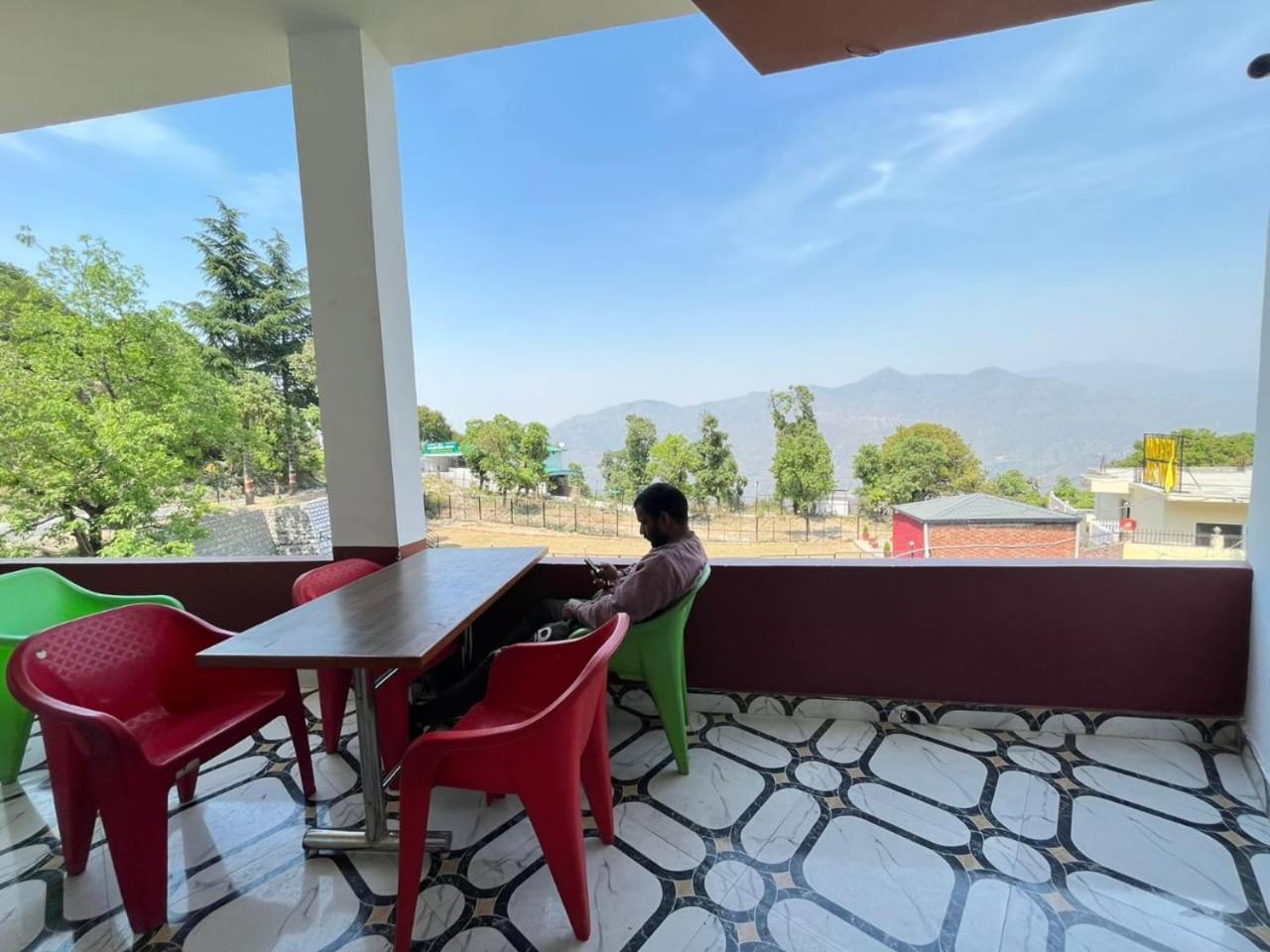 Rahul Hotel & Restaurant Mussoorie Esterno foto