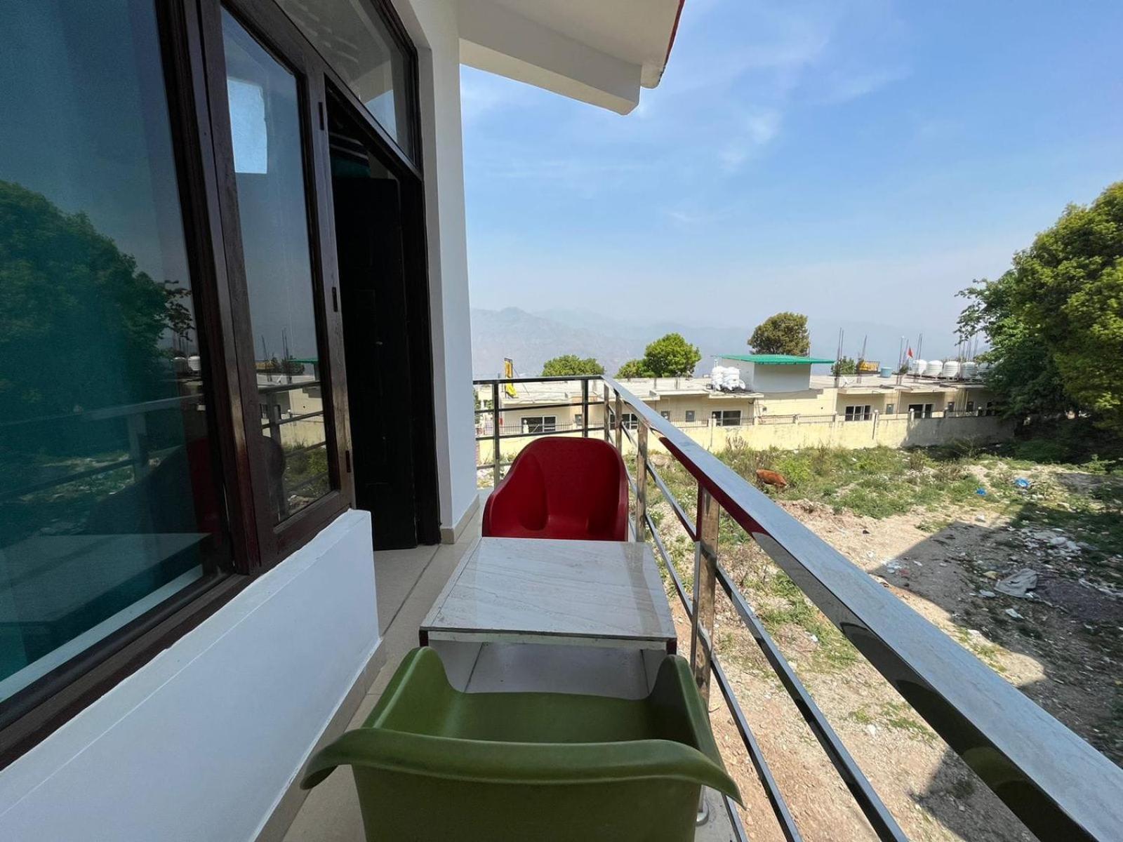 Rahul Hotel & Restaurant Mussoorie Esterno foto